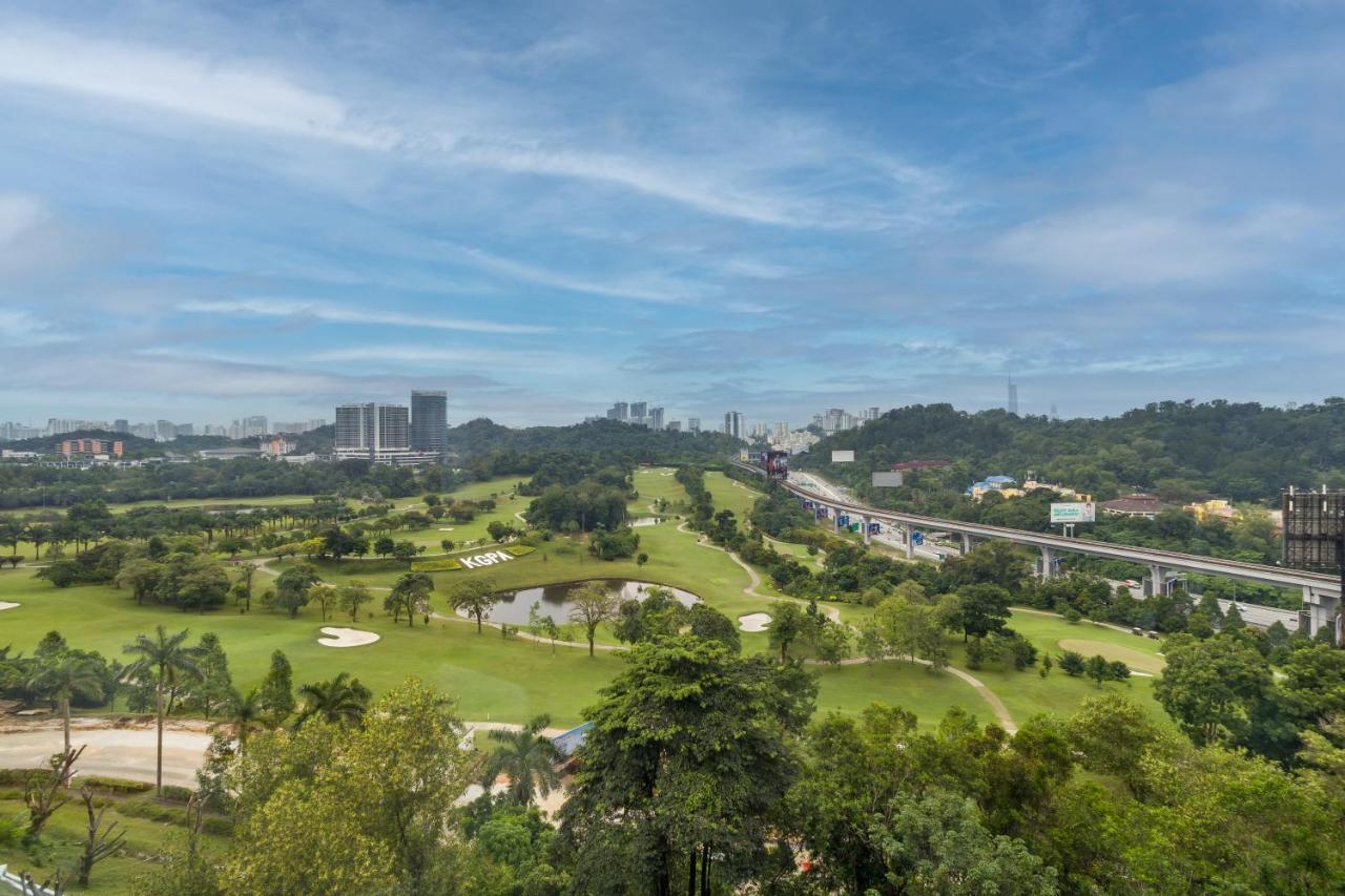 M Resort & Hotel Kuala Lumpur Zewnętrze zdjęcie View of the golf course